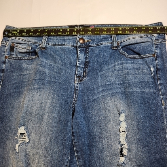 Torrid Distressed Bootcut Jeans, Size 20 - Picture 13 of 15